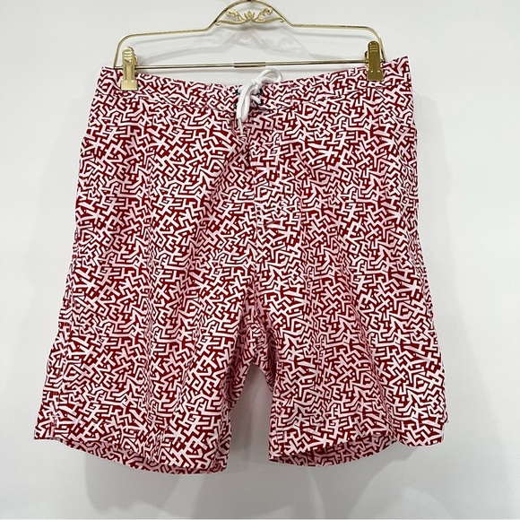 Trunks Surf & Swim shorts Trunks Size Large Red Asymmetrical Print Mesh Lined - Picture 3 of 11